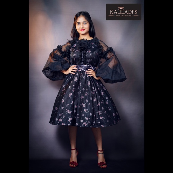 Dresses & Skirts - Gowns